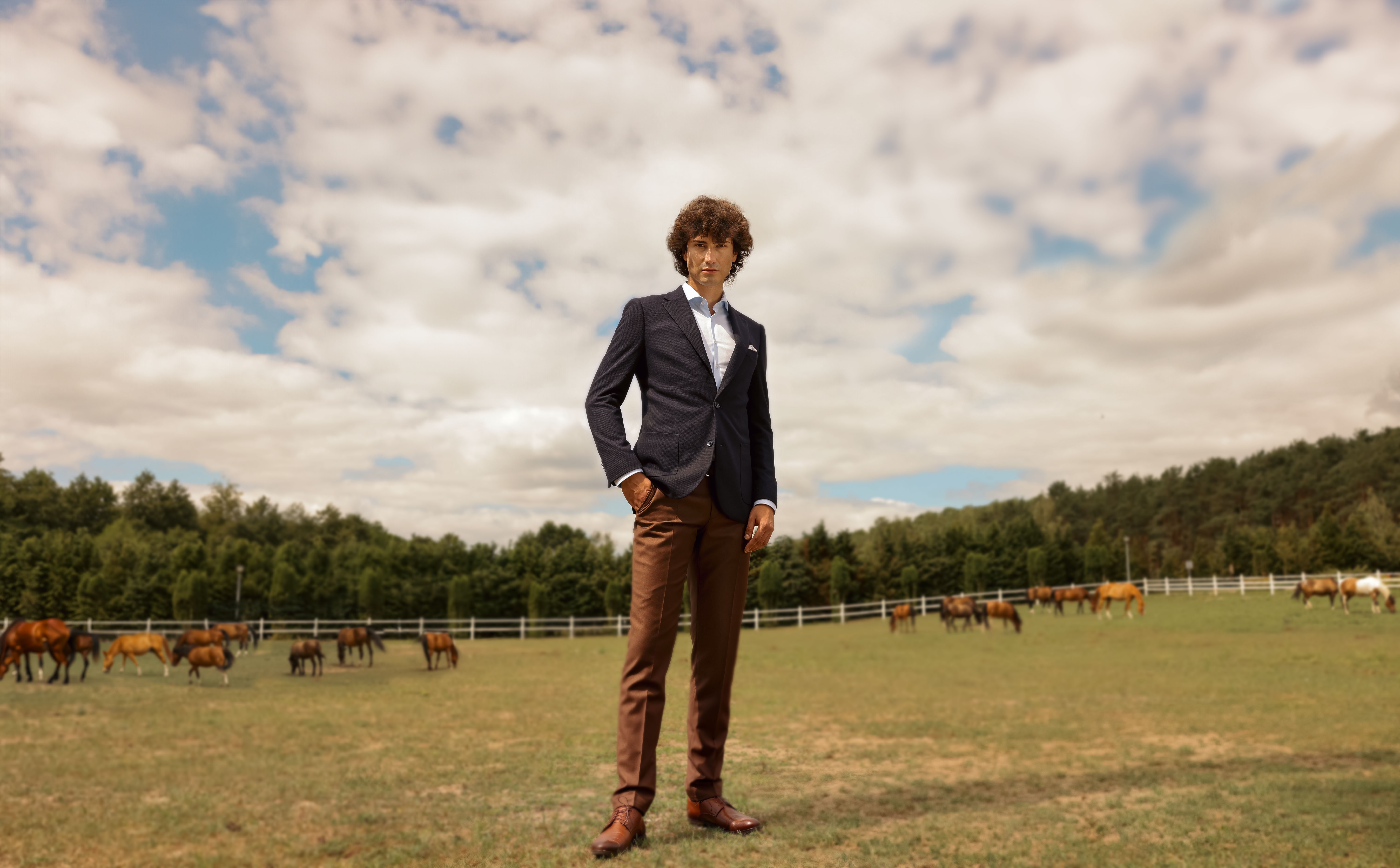 Najväčší online veľkoobchod s oblekmi